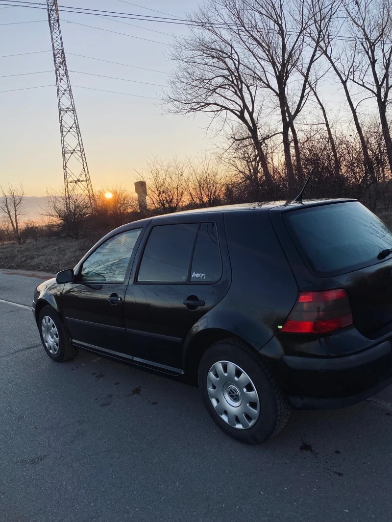 VW Golf, снимка 4 - Автомобили и джипове - 48674537