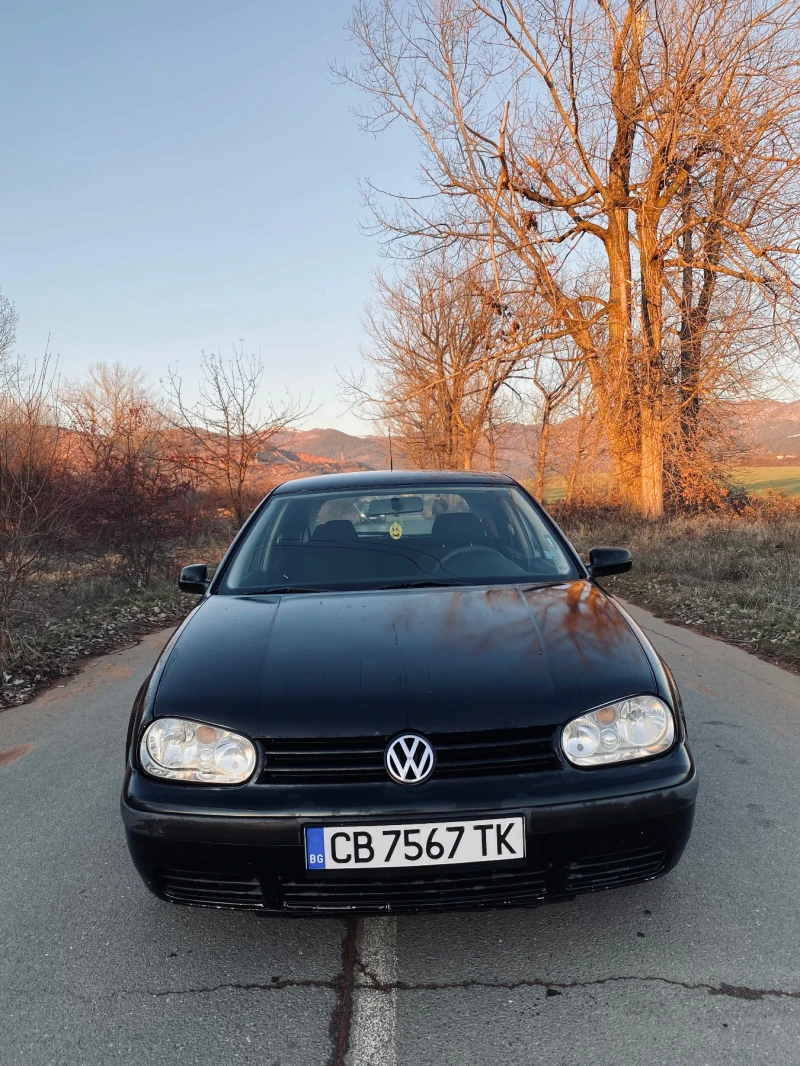 VW Golf, снимка 2 - Автомобили и джипове - 48674537