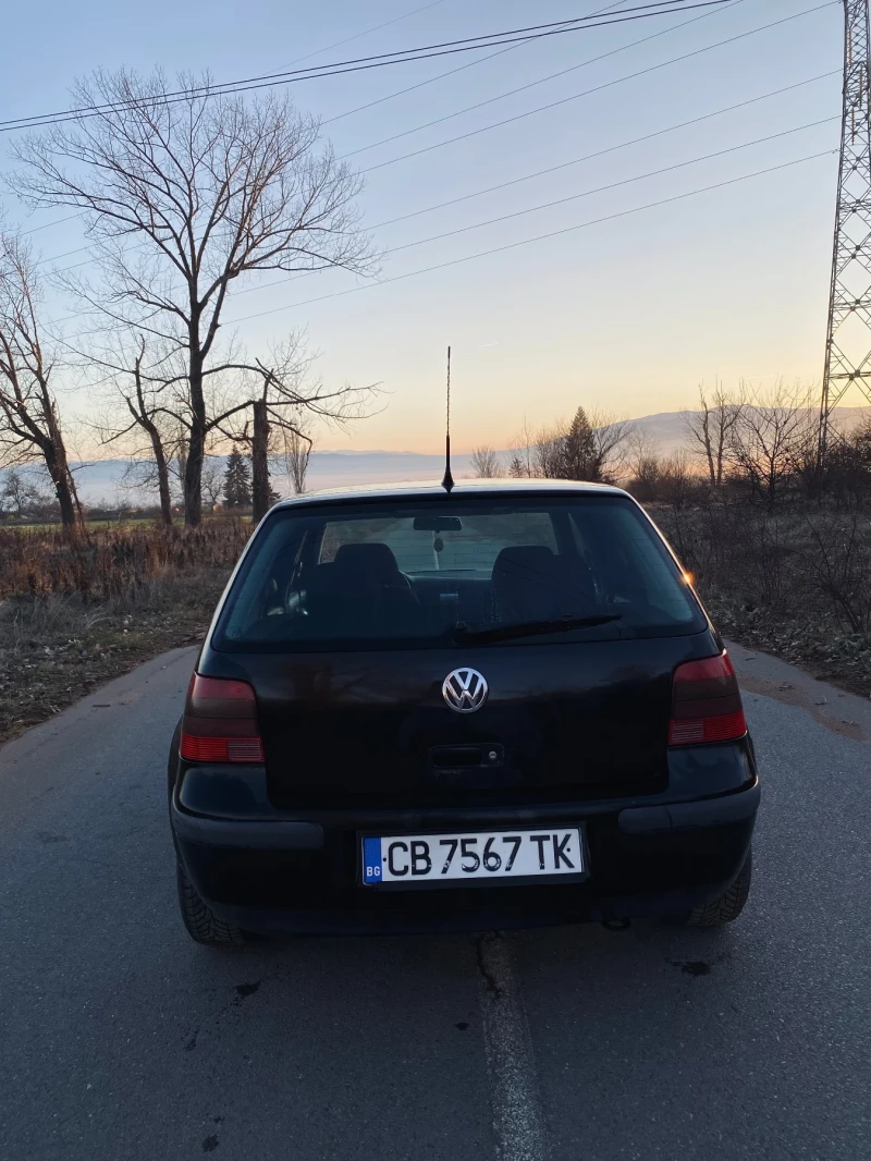 VW Golf, снимка 3 - Автомобили и джипове - 48674537