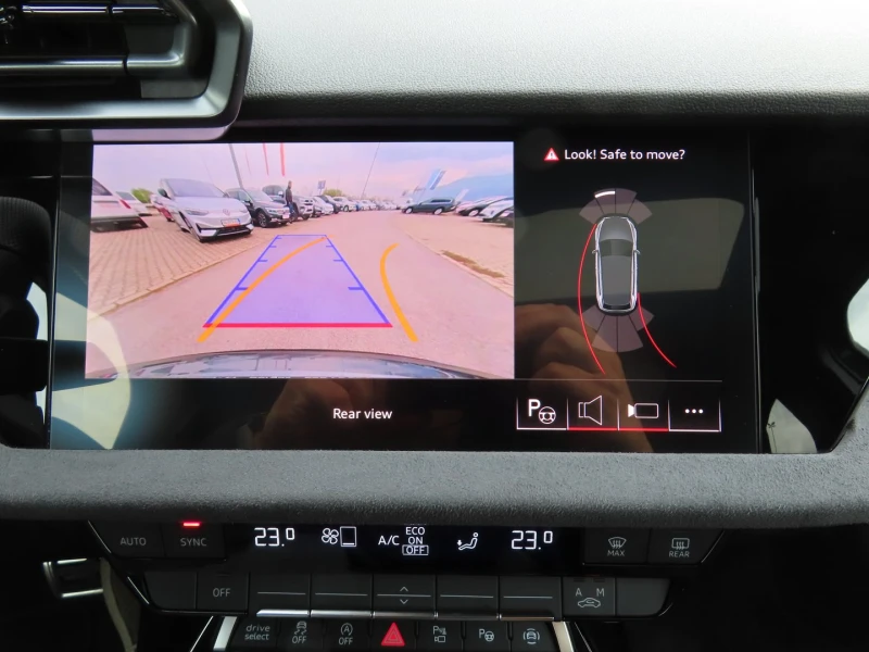 Audi Rs3 TFSI quattro, снимка 11 - Автомобили и джипове - 53373140