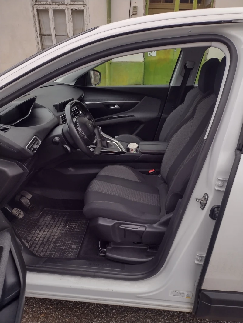 Peugeot 5008, снимка 7 - Автомобили и джипове - 52675143