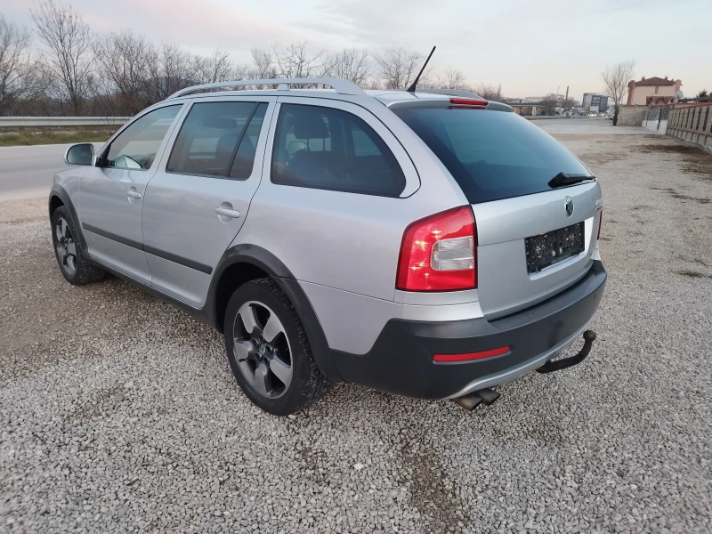 Skoda Octavia 2.0 TDI 140 SKOUT, снимка 3 - Автомобили и джипове - 52874478