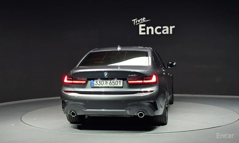 BMW 320, снимка 4 - Автомобили и джипове - 52944616