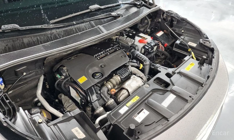 Peugeot 5008, снимка 6 - Автомобили и джипове - 52998453