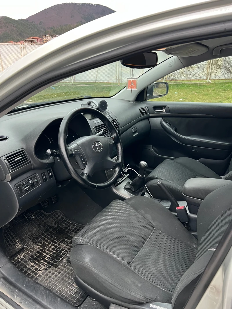 Toyota Avensis 2.0 D-4D 116кс, снимка 9 - Автомобили и джипове - 53202182