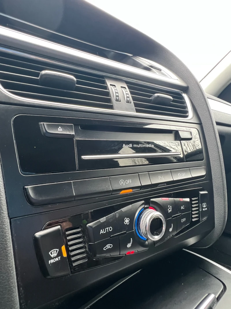 Audi A4 3.0TDI V6 FACELIFT, снимка 13 - Автомобили и джипове - 53393704