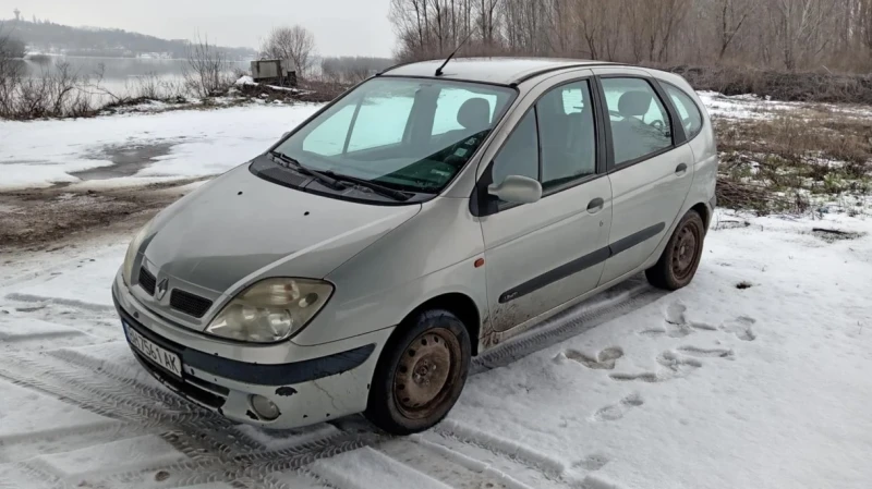 Renault Scenic 1.9 dCi, снимка 2 - Автомобили и джипове - 53419866