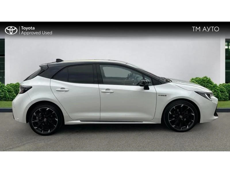 Toyota Corolla HB 1.8 HSD GR-SPORT, снимка 17 - Автомобили и джипове - 52882750