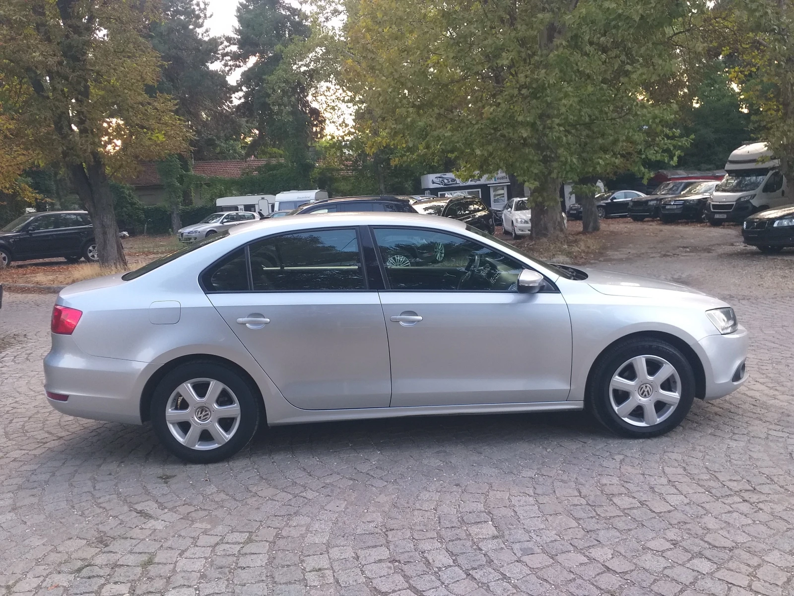 VW Jetta 1.6TDI-DSG-NAVI-ITALIA - изображение 5