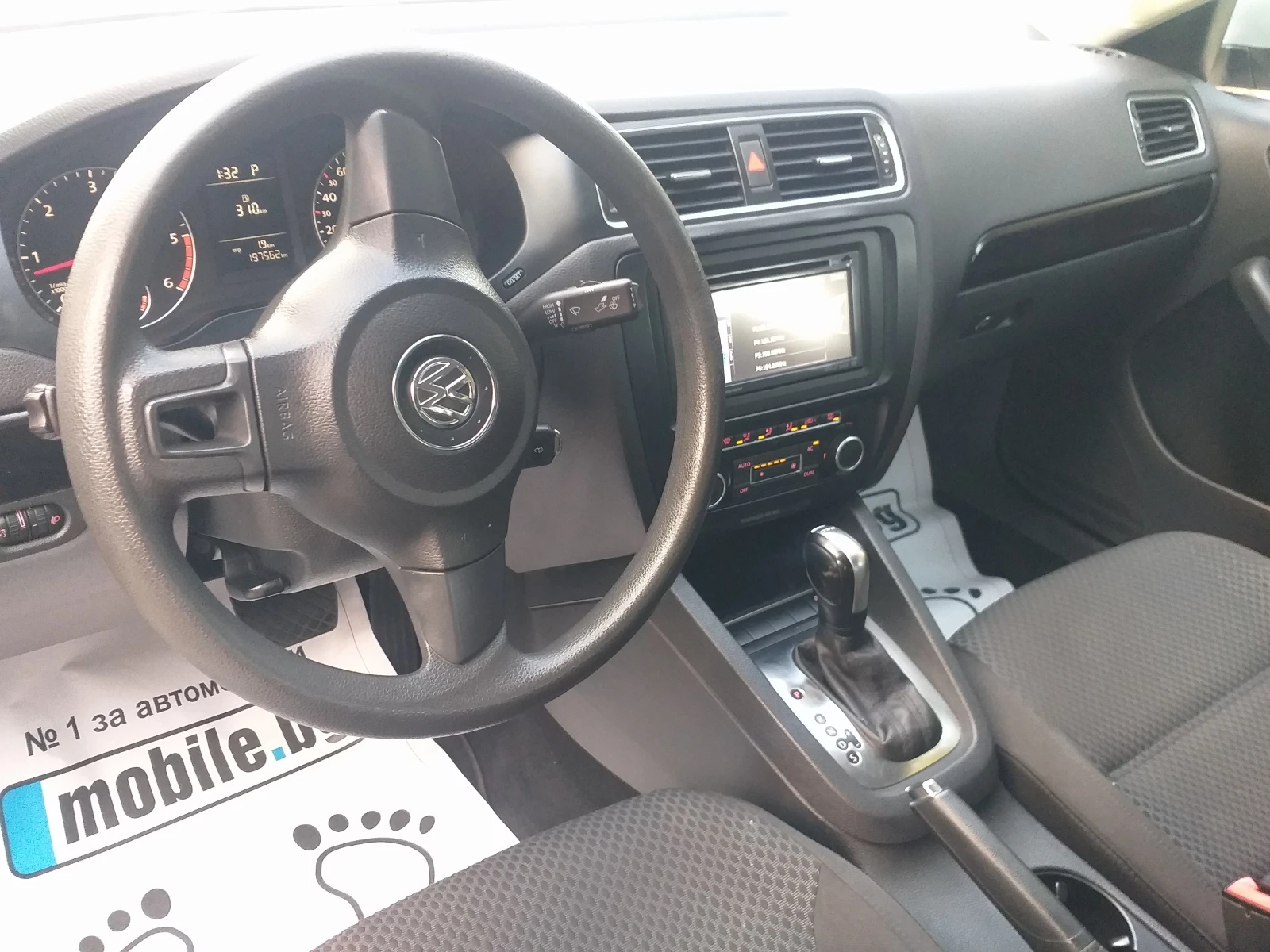 VW Jetta 1.6TDI-DSG-NAVI-ITALIA - изображение 9