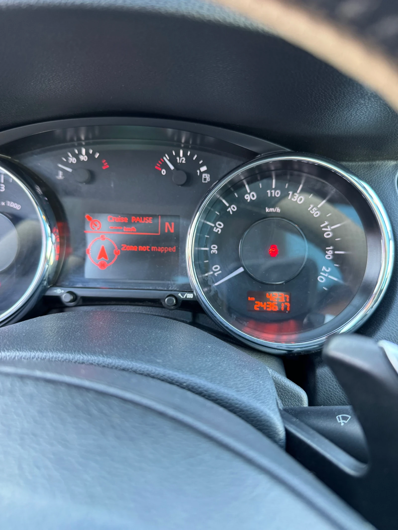 Peugeot 5008 1.6 HDI PANORAMA, Head up | Mobile.bg   13