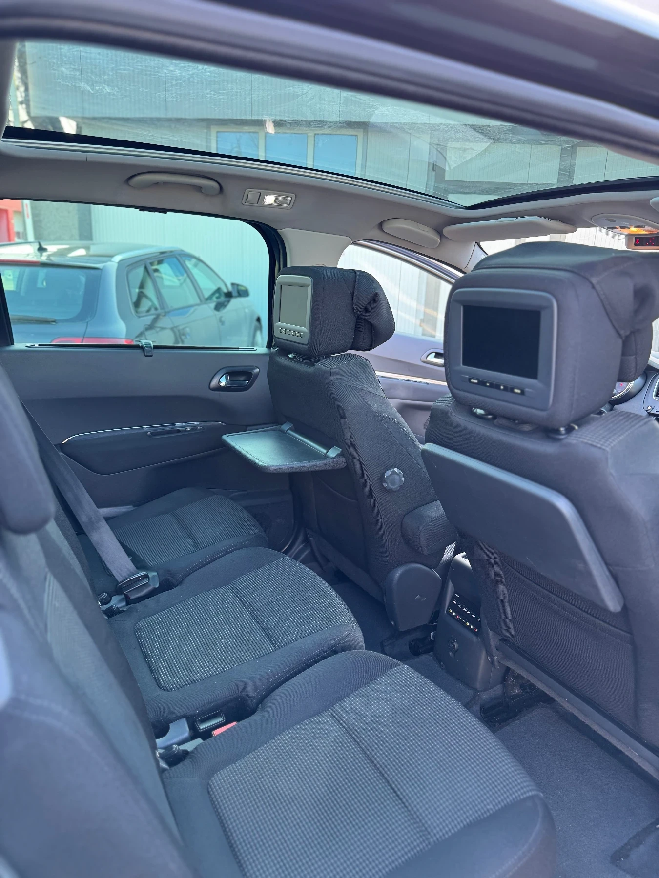 Peugeot 5008 1.6 HDI PANORAMA, Head up | Mobile.bg   14