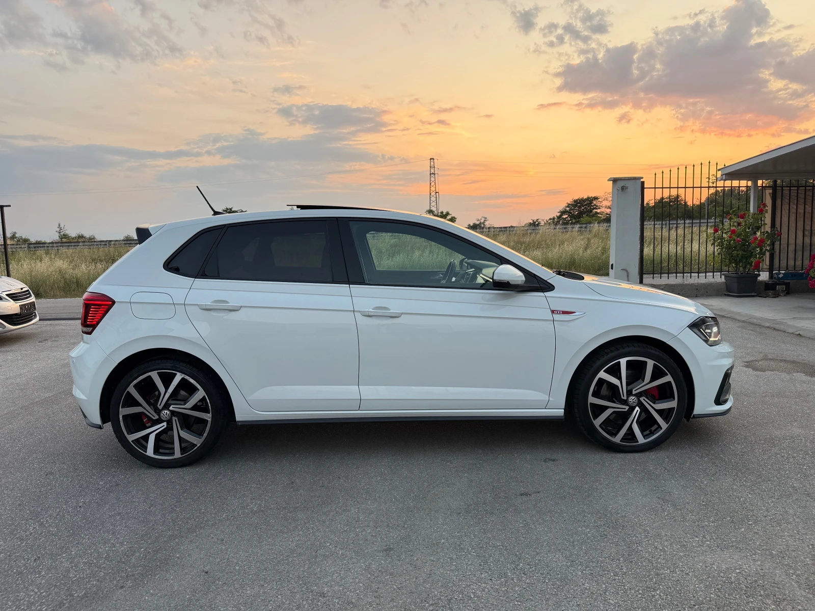VW Polo  GTI 2.0 TSI BMT DSG - изображение 6