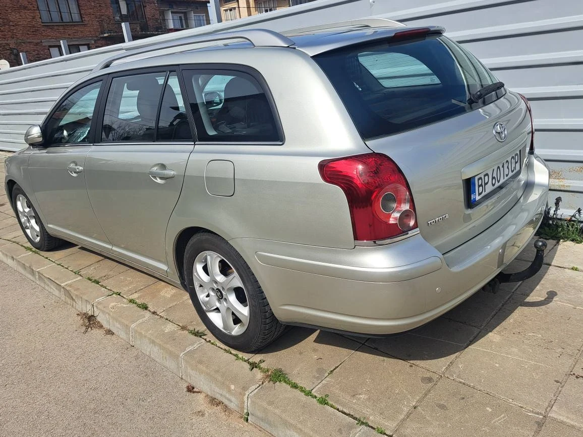 Toyota Avensis  - изображение 5