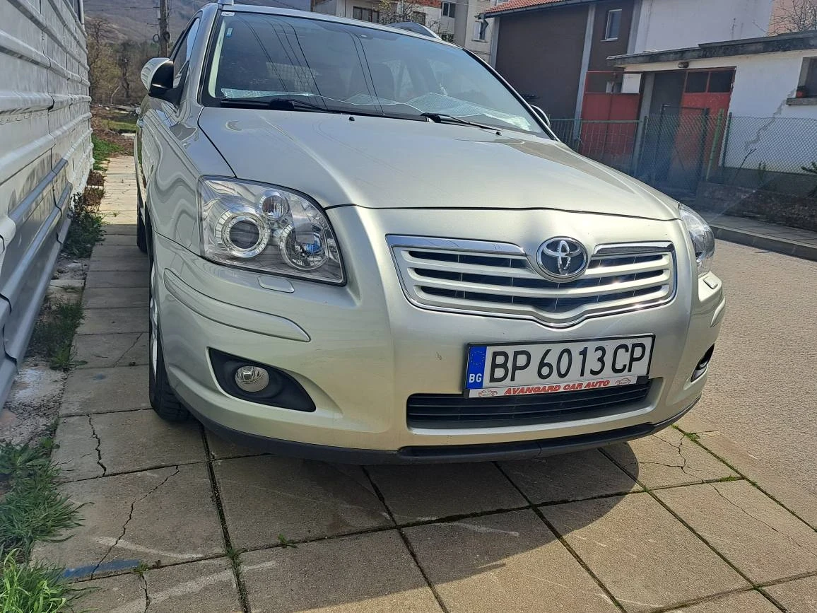 Toyota Avensis  - изображение 6