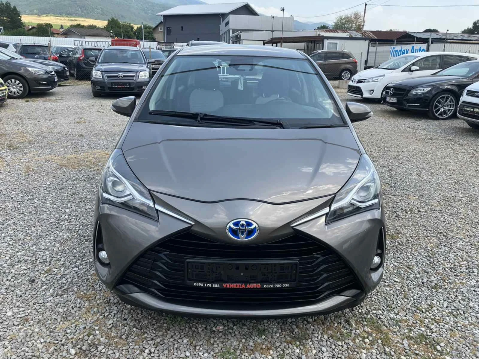 Toyota Yaris 1.5.Hibrit.evro6 - изображение 2