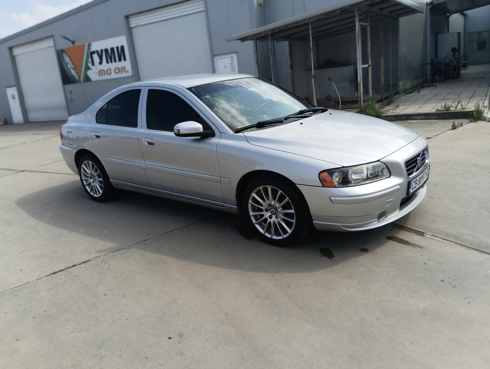 Volvo S60 D5 - изображение 2