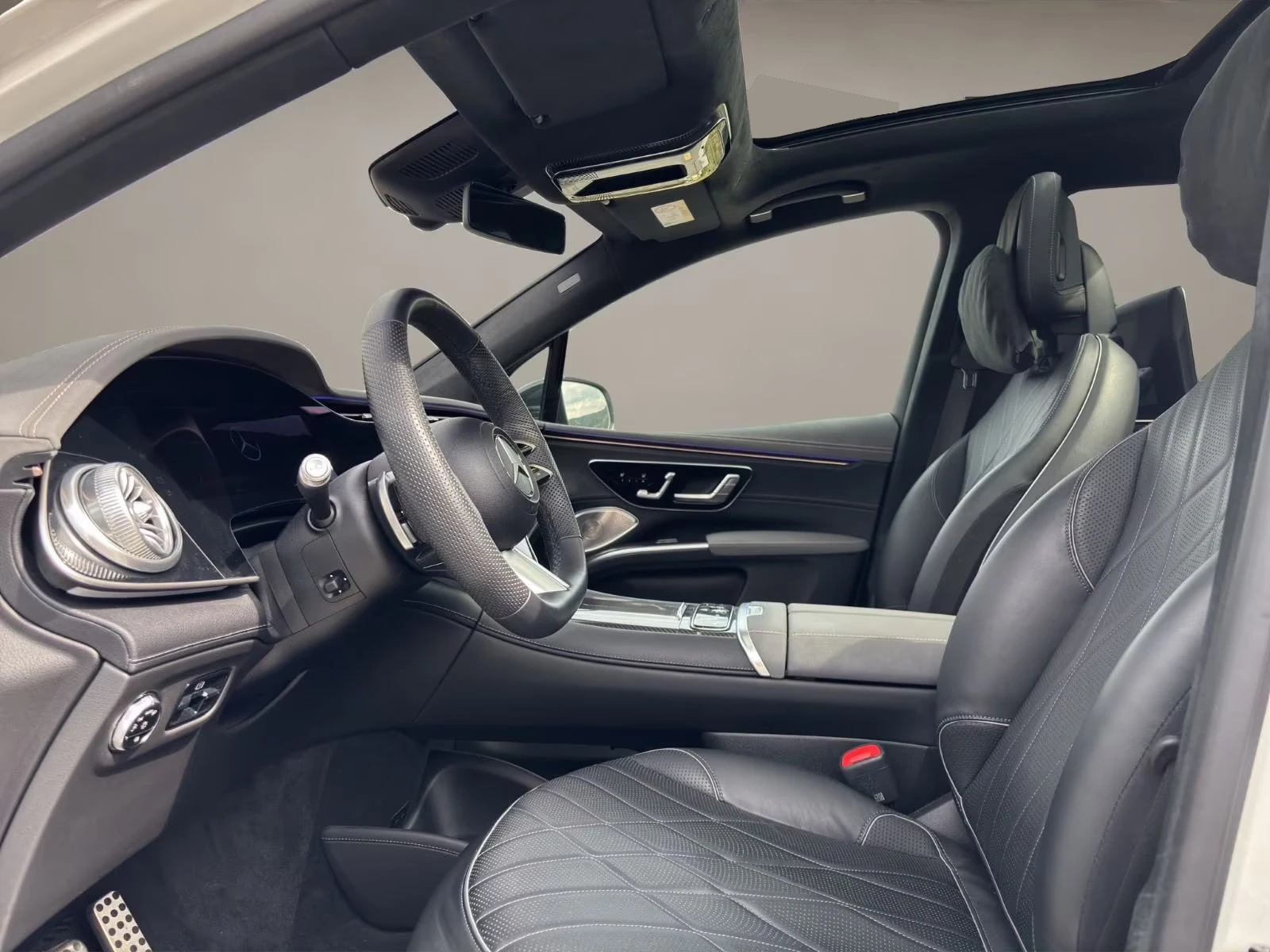 Mercedes-Benz EQS 580/SUV/544HP/4MATIC/AMG/PANO/BURM/MEMO/360/340g - изображение 9