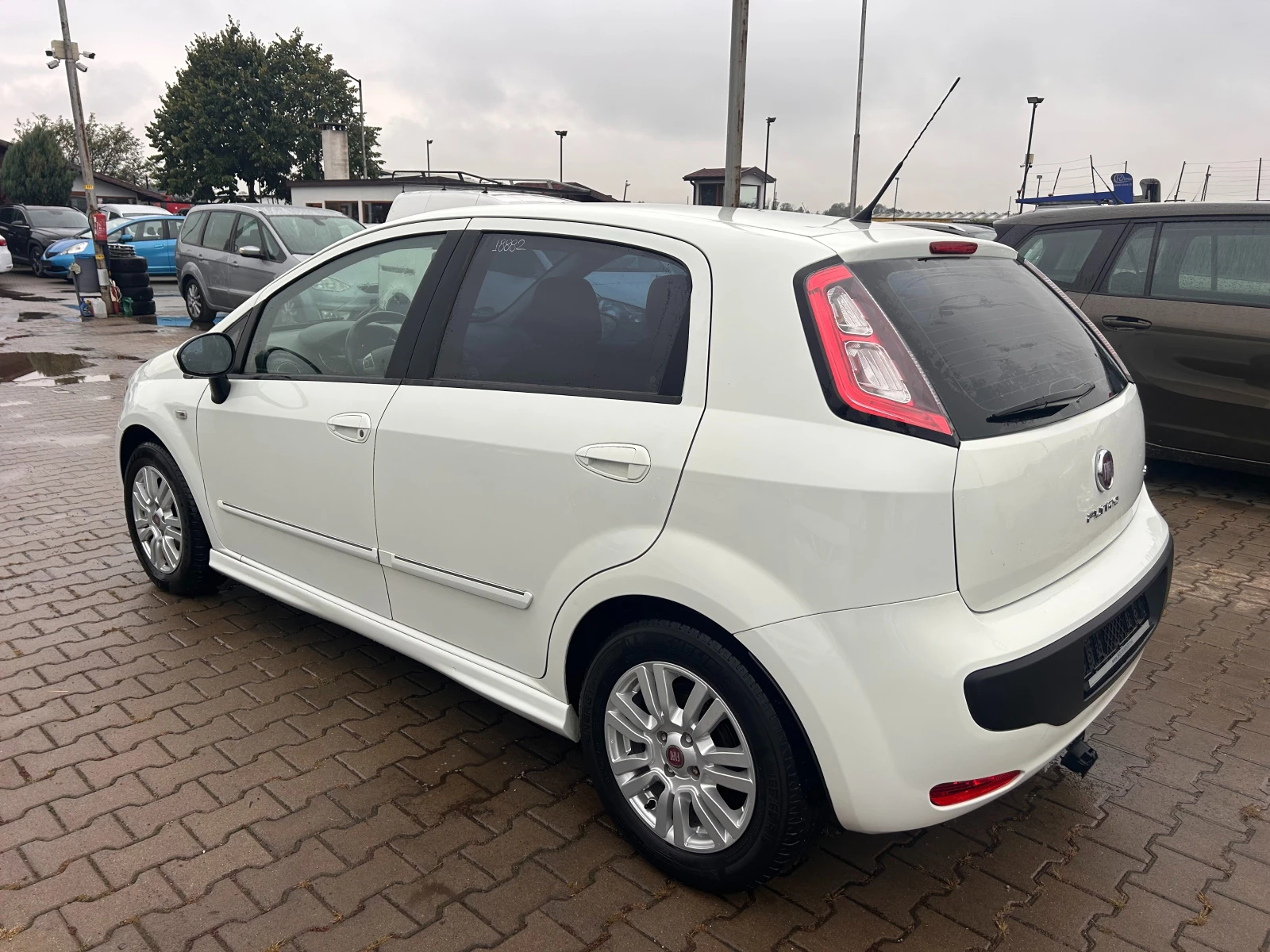 Fiat Punto EVO 1.3MJET EURO 5 - изображение 8