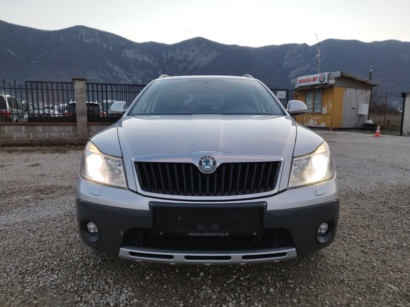 Skoda Octavia 2.0 TDI 140 SKOUT - изображение 8