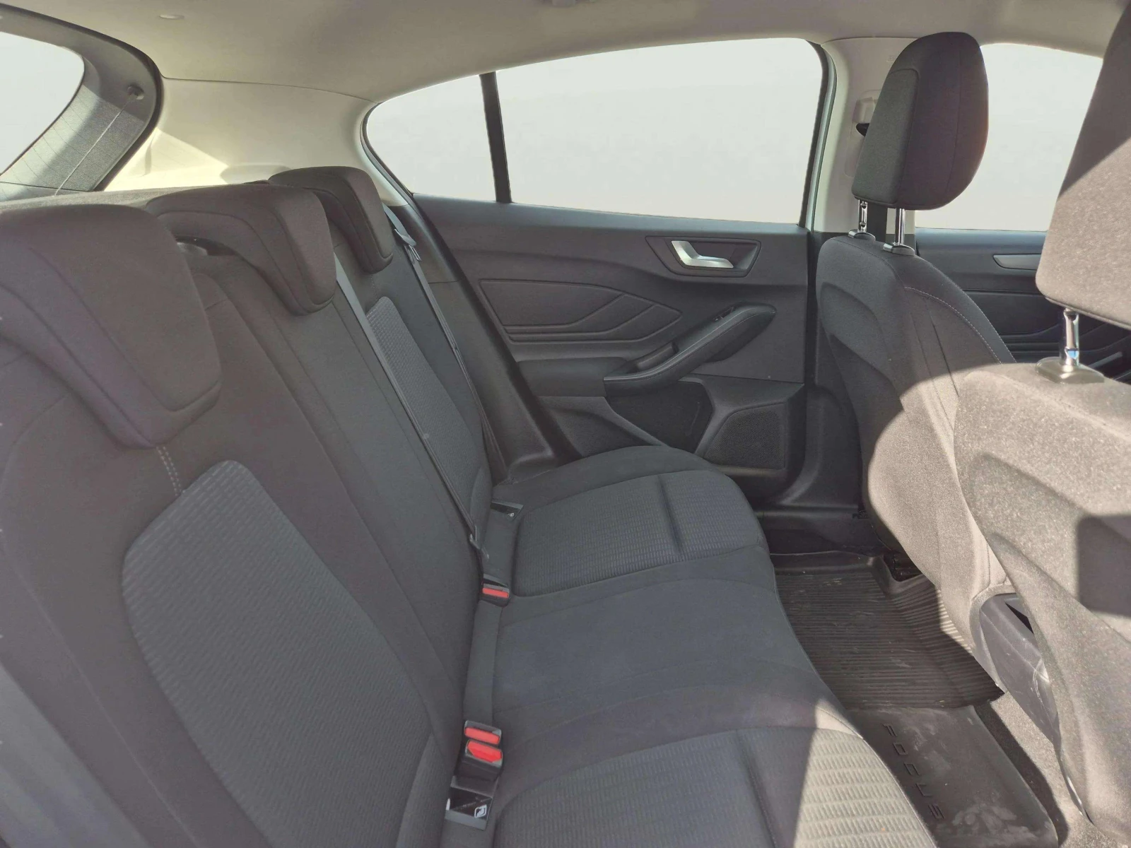 Ford Focus 1.0 EcoBoost - изображение 9