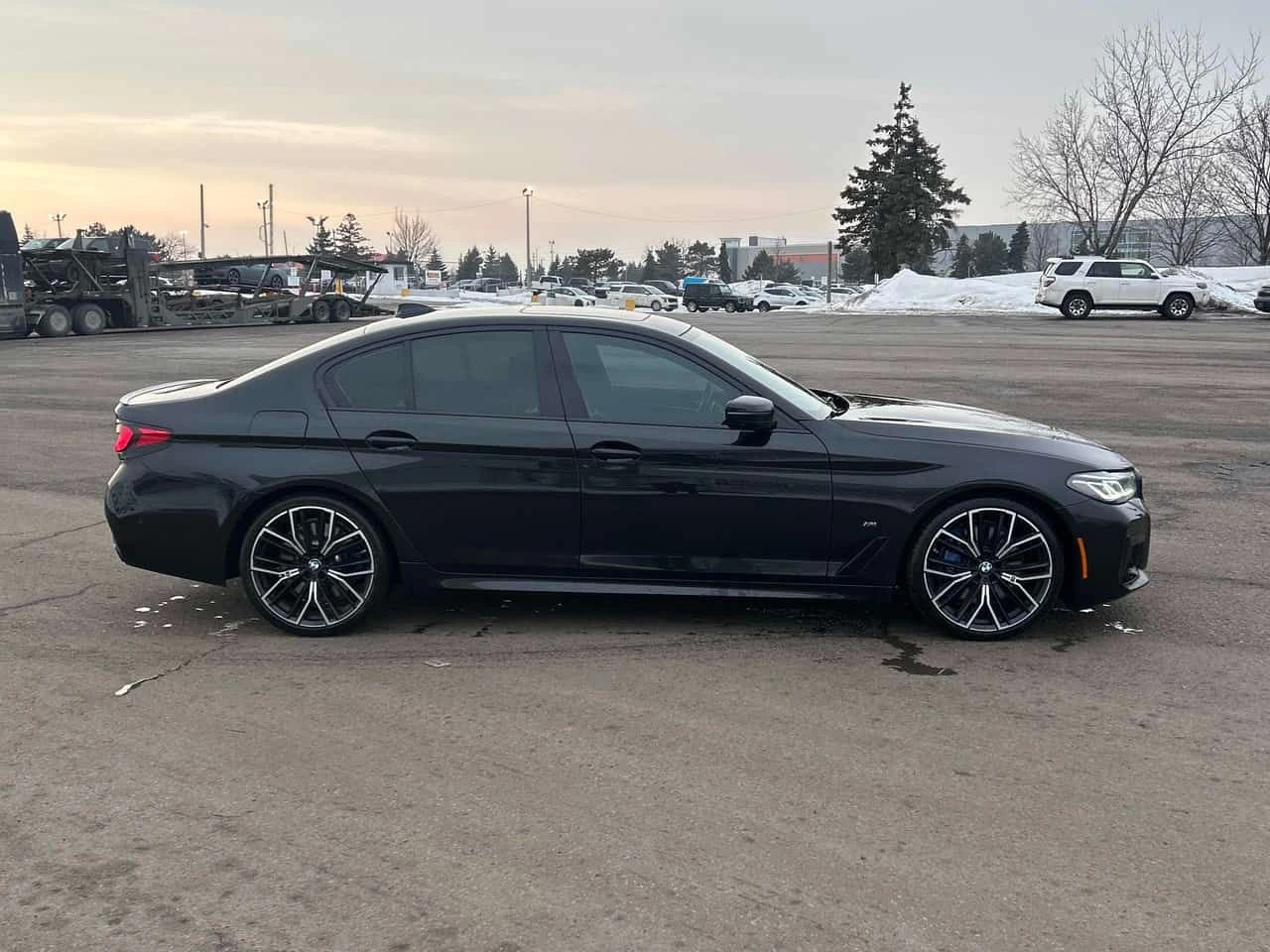 BMW 550 * xDrive * CARFAX * ОБДУХВАНЕ* HARMAN KARDON*  - изображение 3