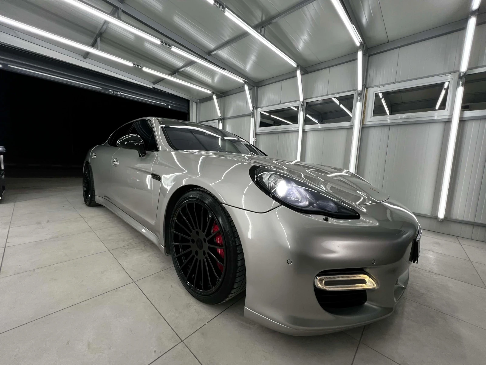 Porsche Panamera TURBO  PDK   AWD 