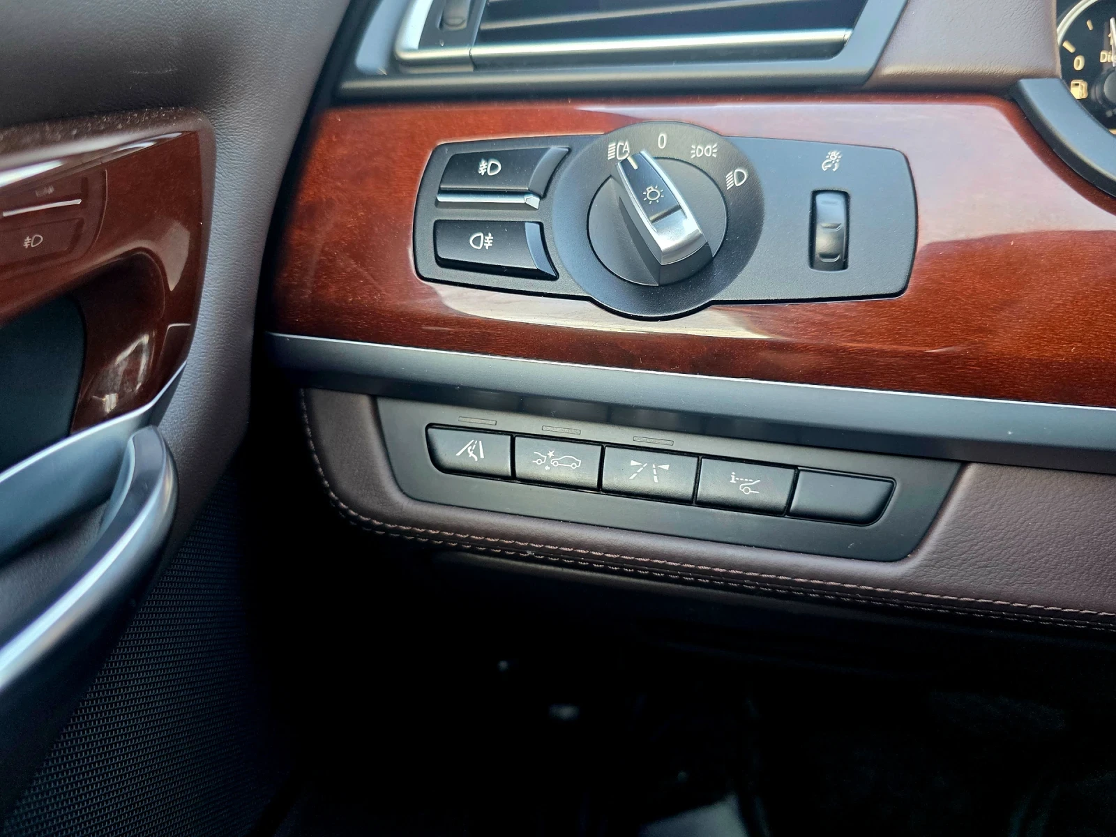 BMW 740 740 xdrive, снимка 14 - Автомобили и джипове - 53737213