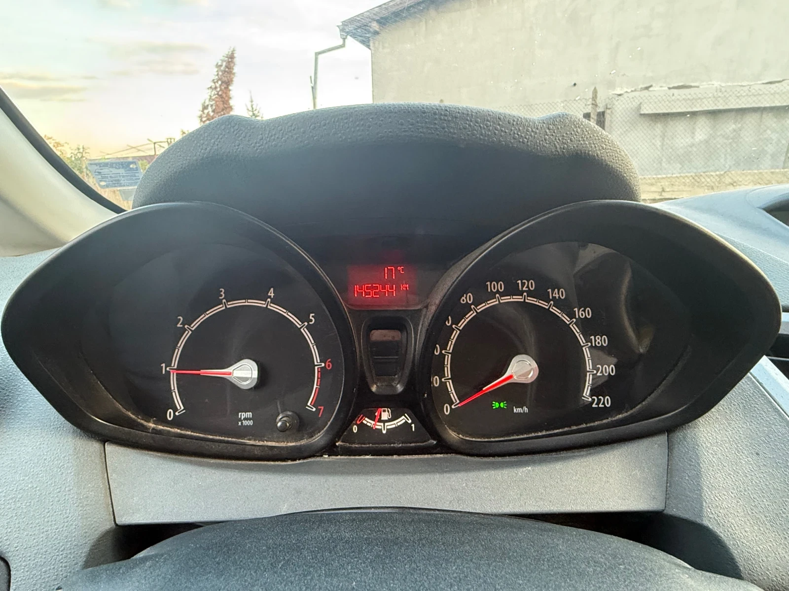 Ford Fiesta Mk6 - изображение 9