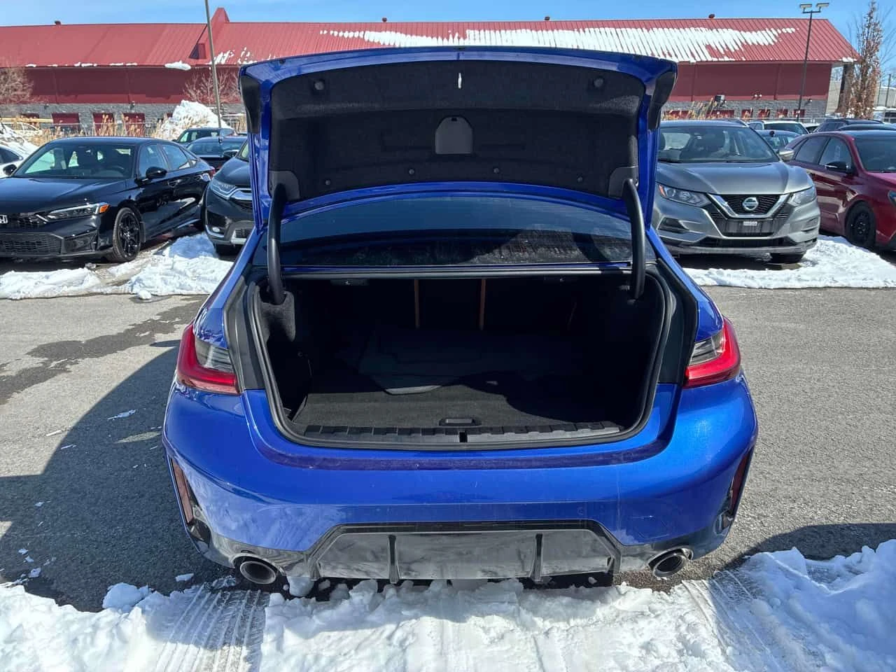 BMW 330 * xDrive * М ПАКЕТ * ШИБИДАХ * КАМЕРА * ПОДГРЕВ * , снимка 14 - Автомобили и джипове - 53965899