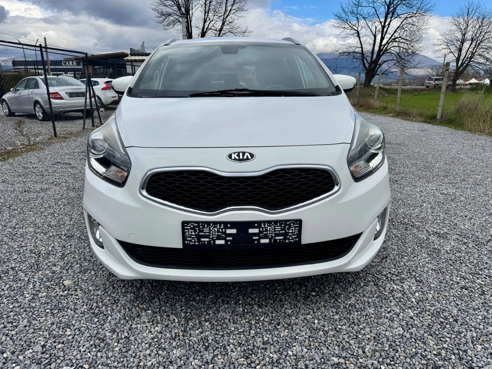 Kia Carens 1.7 CRDi / 116 k.c., снимка 2 - Автомобили и джипове - 54090041