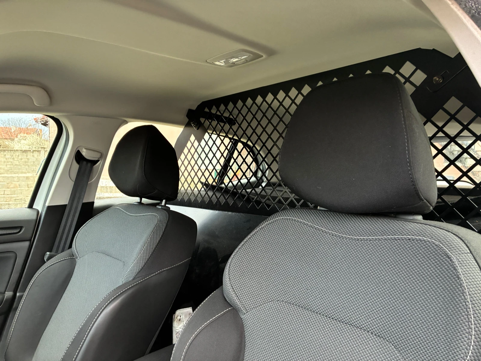 Renault Megane 1, 5 DCI-6ск., снимка 9 - Автомобили и джипове - 54112153