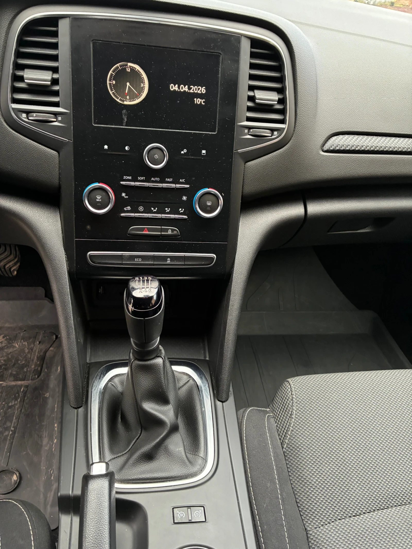 Renault Megane 1, 5 DCI-6ск., снимка 11 - Автомобили и джипове - 54112153