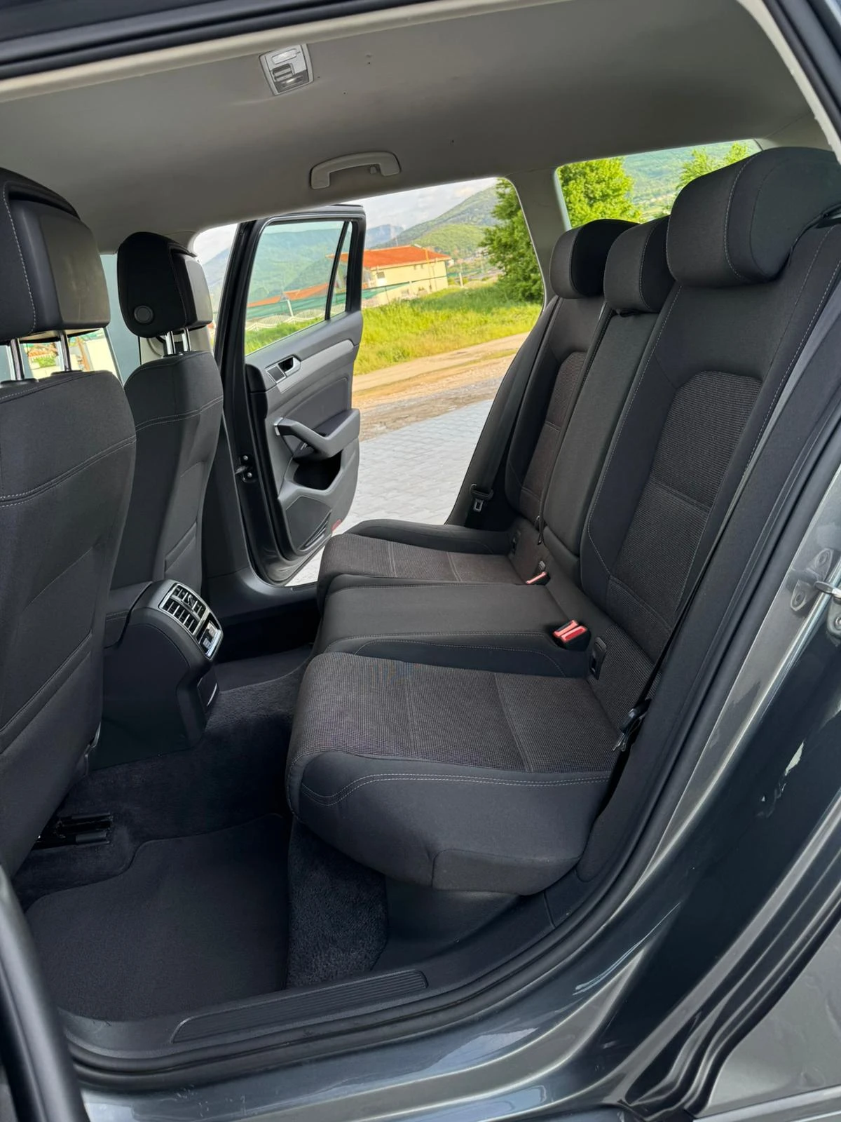 VW Passat, снимка 7 - Автомобили и джипове - 54415658