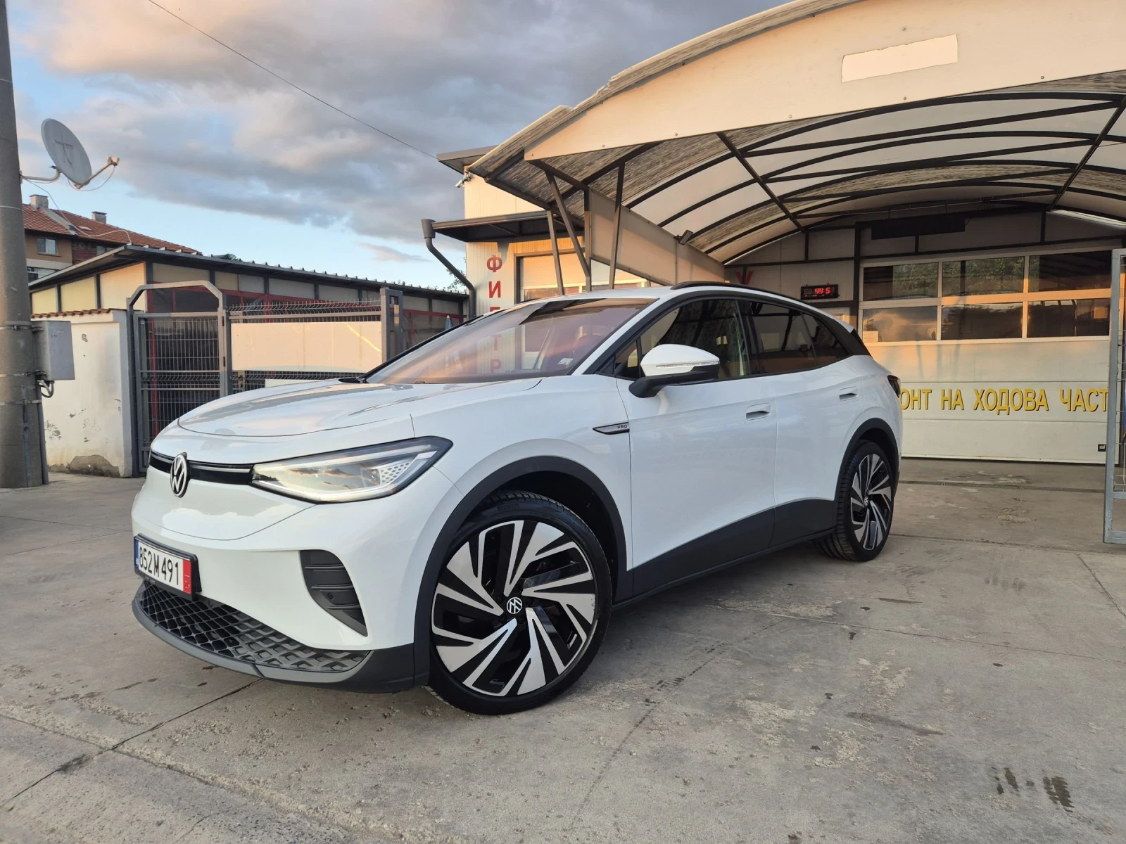 VW ID.4 PRO SOH 92.3%, 21 цола, Матрикс, Камера, Дистроник