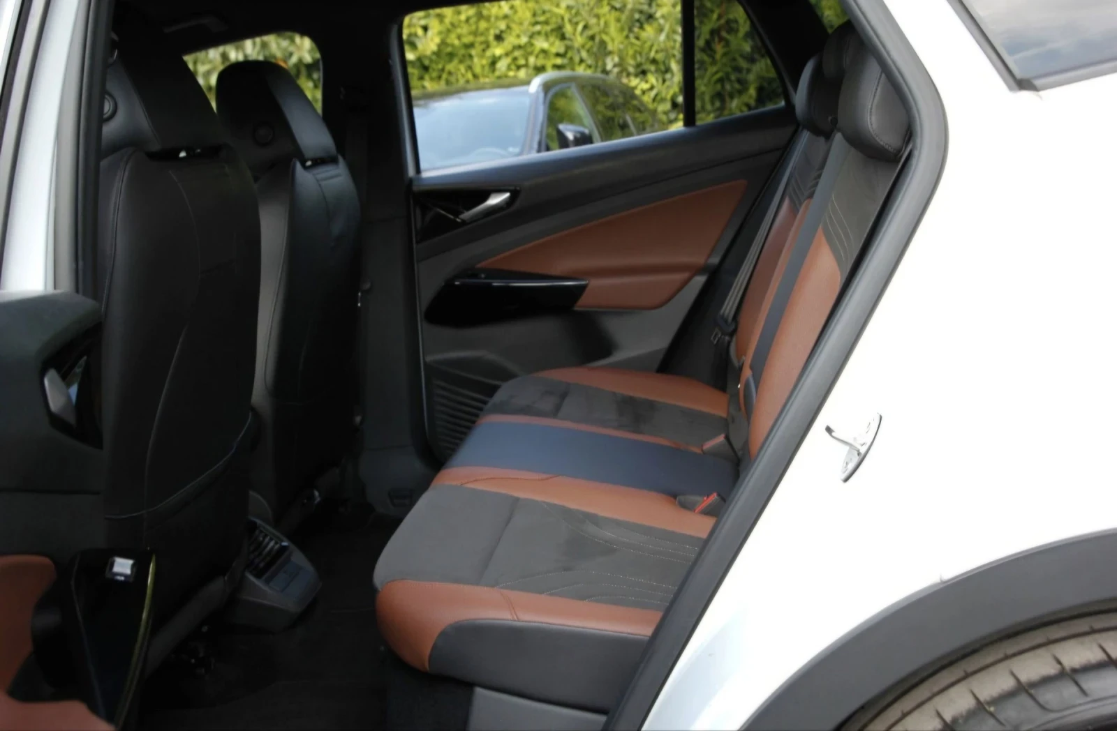 VW ID.4 PRO SOH 92.3% 82Kw/h, Матрикс, Камера, Дистроник, снимка 14 - Автомобили и джипове - 54645750