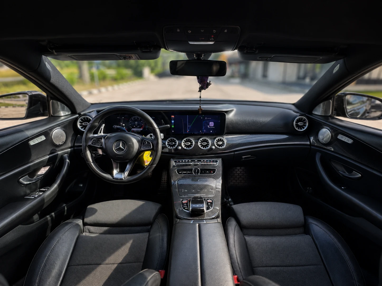 Mercedes-Benz E 220 AMG, снимка 7 - Автомобили и джипове - 54933536