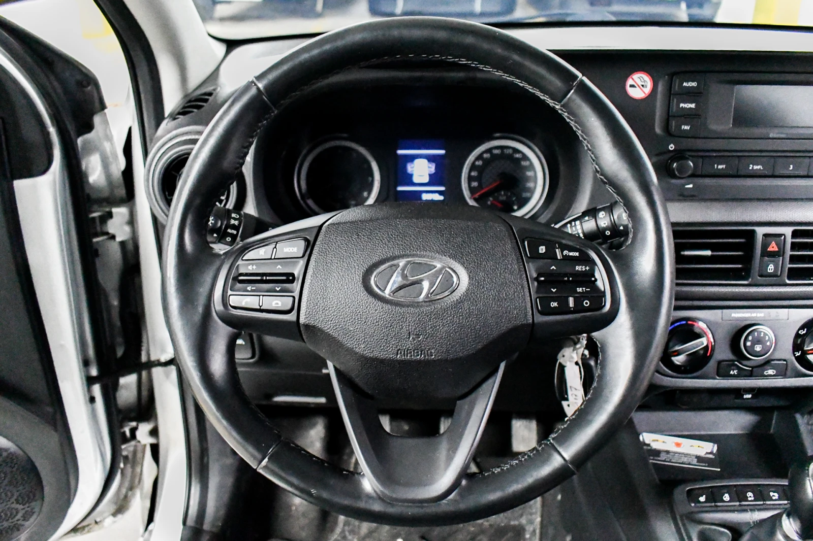 Hyundai I10 опция 2 г. гаранция лизинг 140е/месец 2 к.гуми, снимка 11 - Автомобили и джипове - 55108274