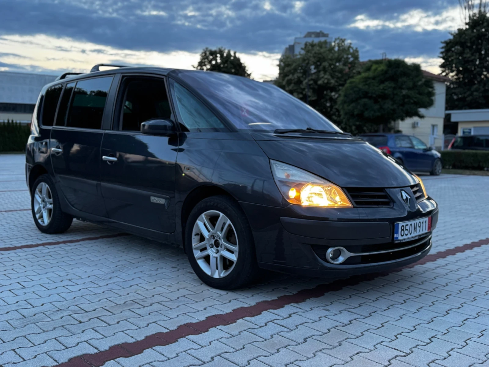 Renault Espace 2.0 DCI 6+ 1
