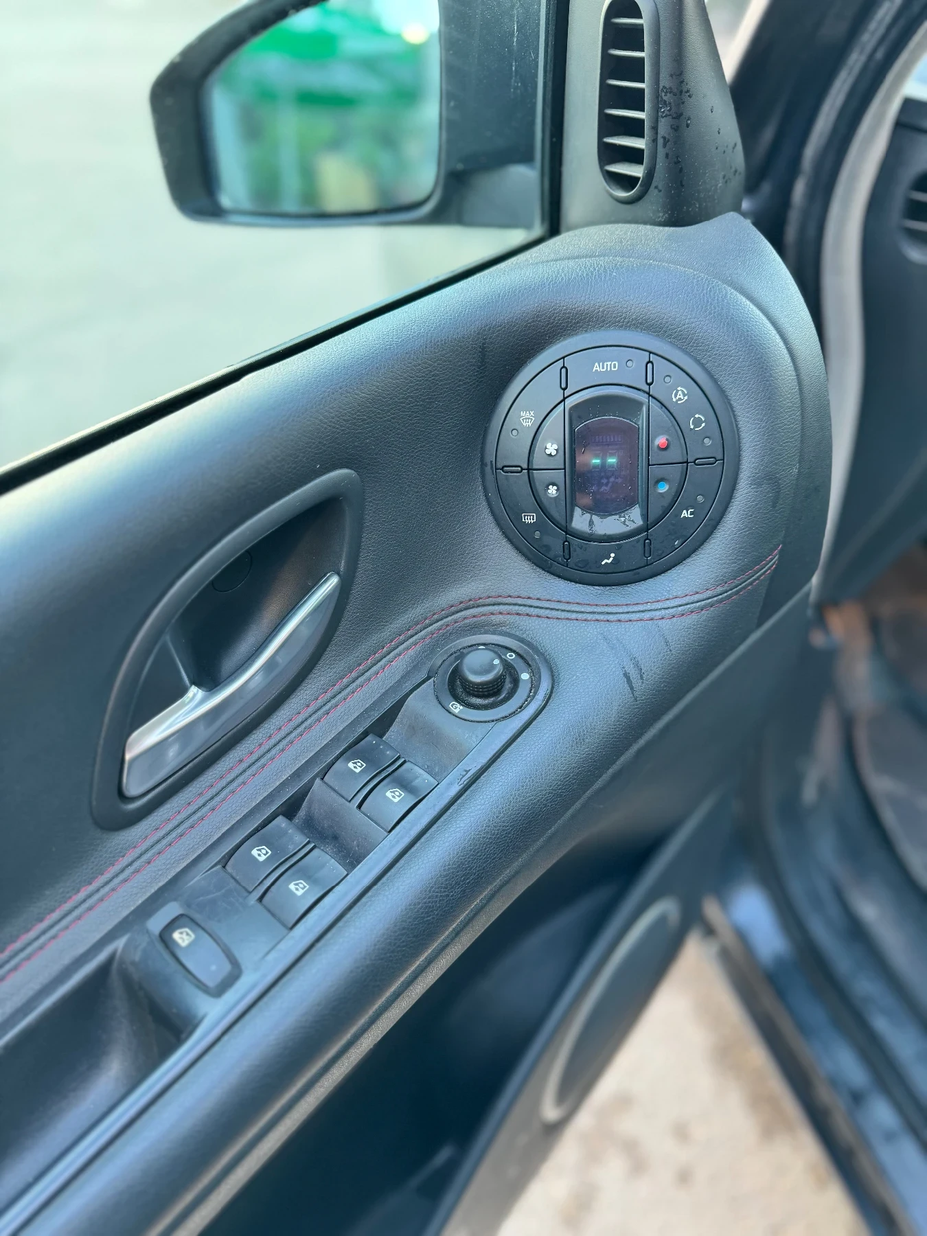 Renault Espace 2.0 DCI 6+ 1, снимка 8 - Автомобили и джипове - 55139654