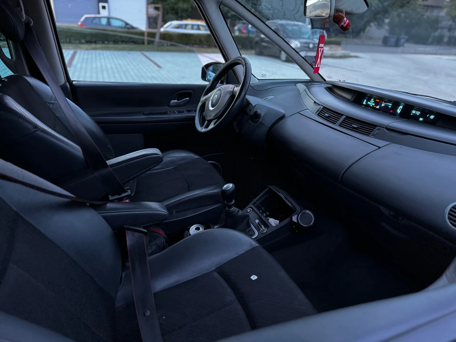 Renault Espace 2.0 DCI , снимка 5 - Автомобили и джипове - 55139654