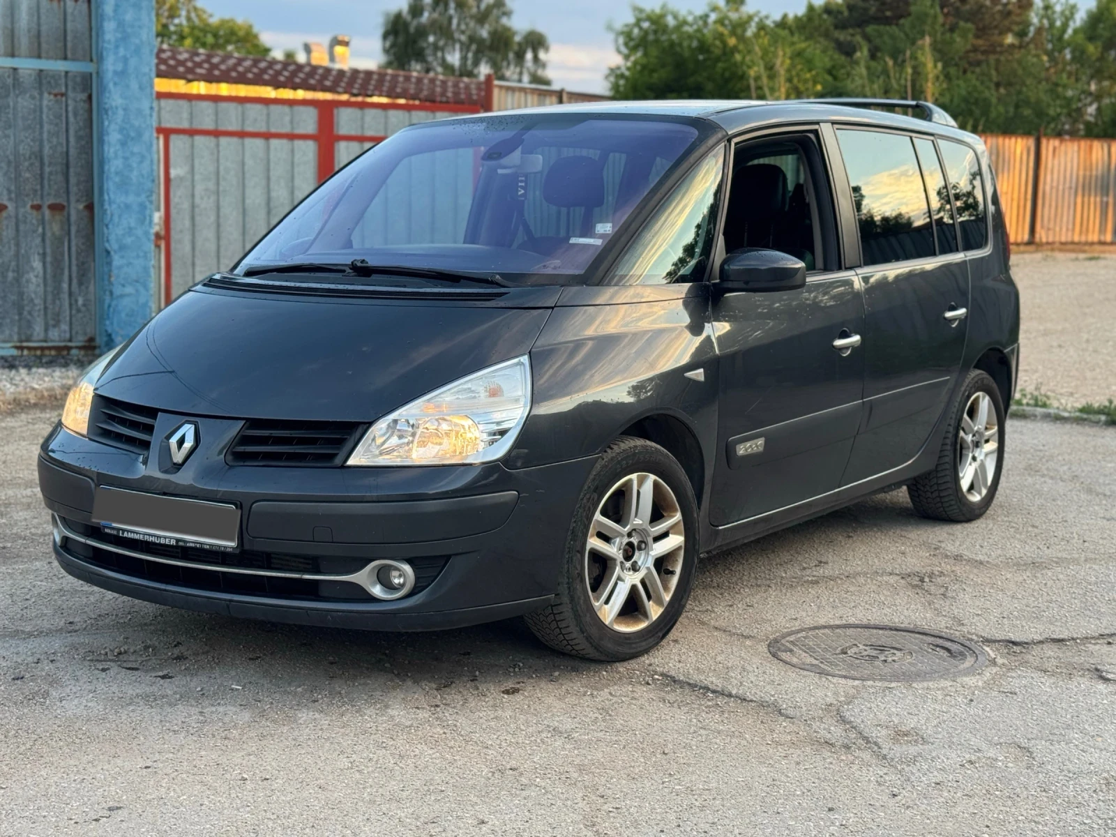 Renault Espace 2.0 DCI 6+ 1, снимка 2 - Автомобили и джипове - 55139654