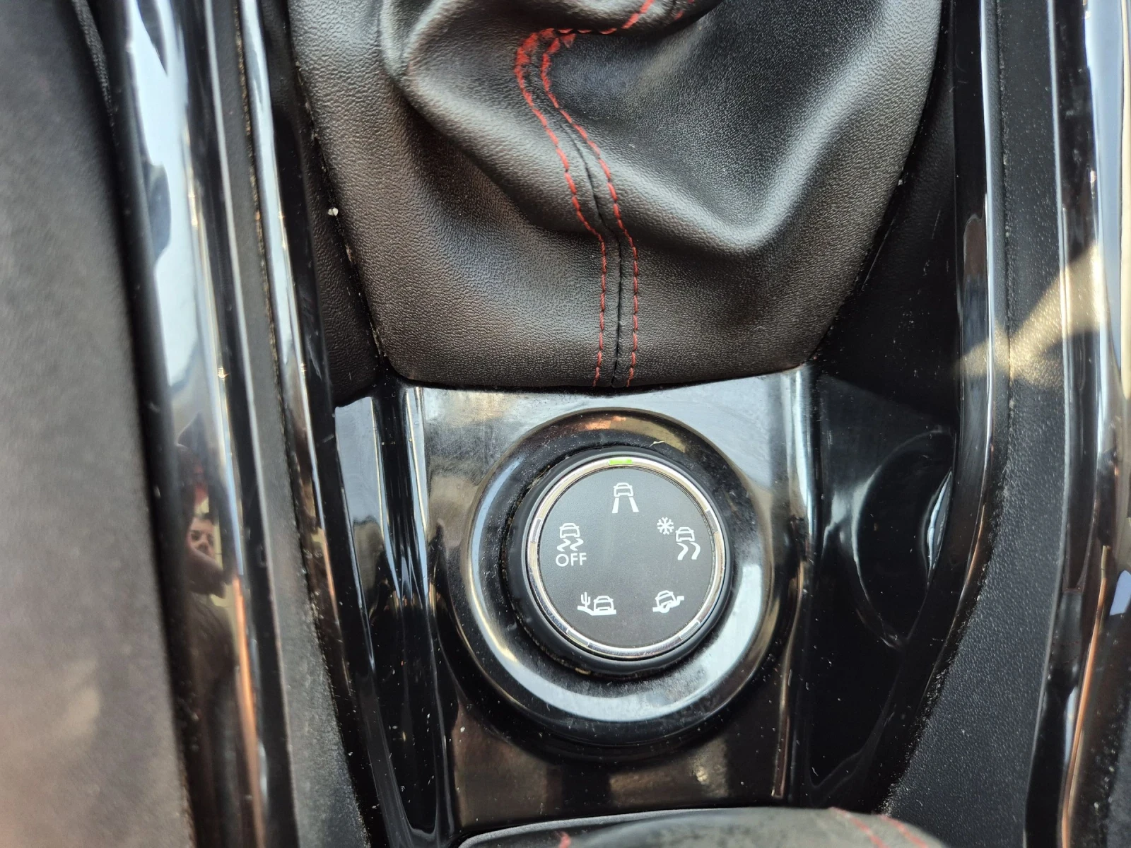 Peugeot 2008 1.5Hdi GT_LINE, снимка 8 - Автомобили и джипове - 55183940