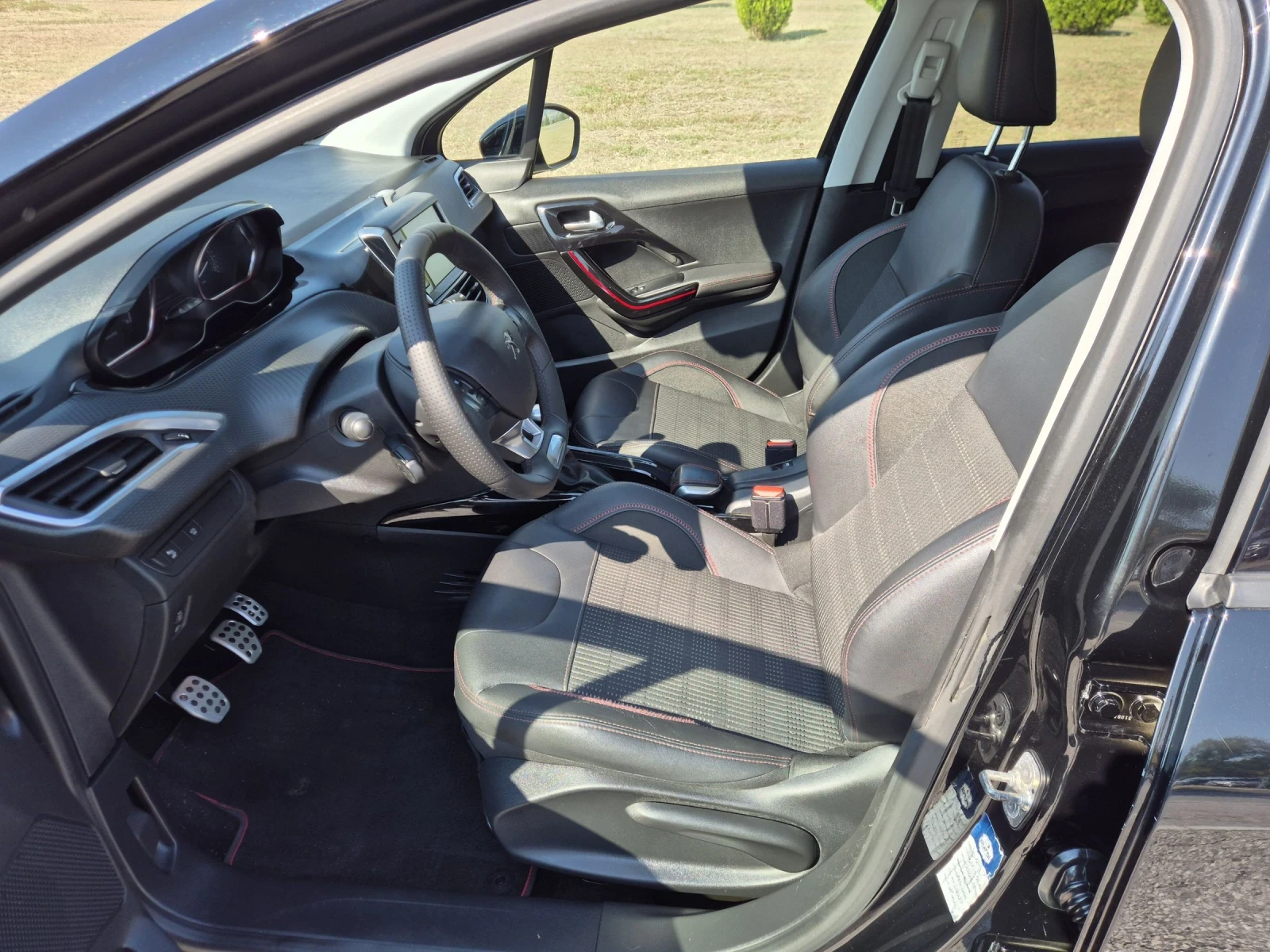 Peugeot 2008 1.5Hdi GT_LINE, снимка 11 - Автомобили и джипове - 55183940