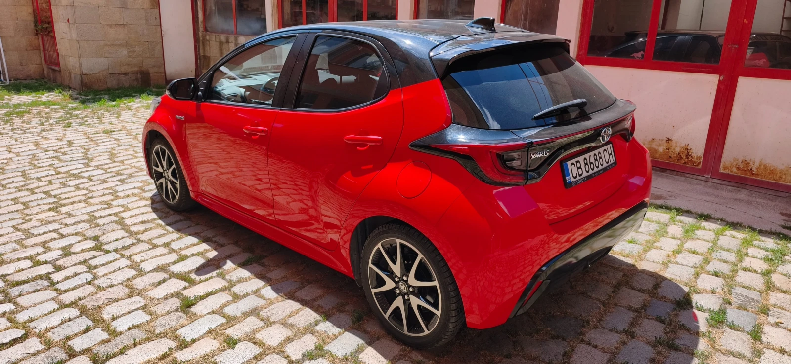 Toyota Yaris, снимка 3 - Автомобили и джипове - 55421352
