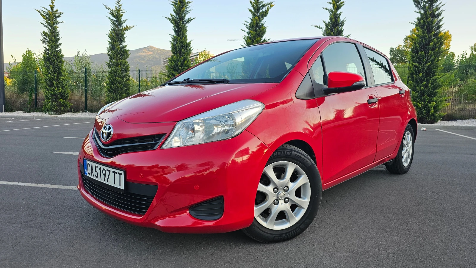 Toyota Yaris * КАМЕРА* ПРЕДЕН/ЗАДЕН ПАРКТРОНИК* ПОДГРЕВ* ANDROI