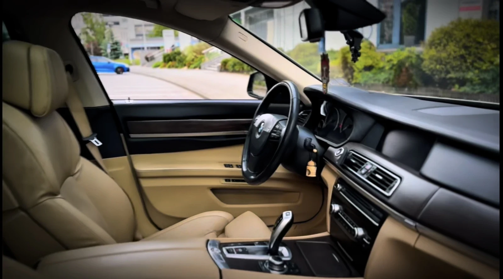 BMW 750 IL, снимка 10 - Автомобили и джипове - 55746453