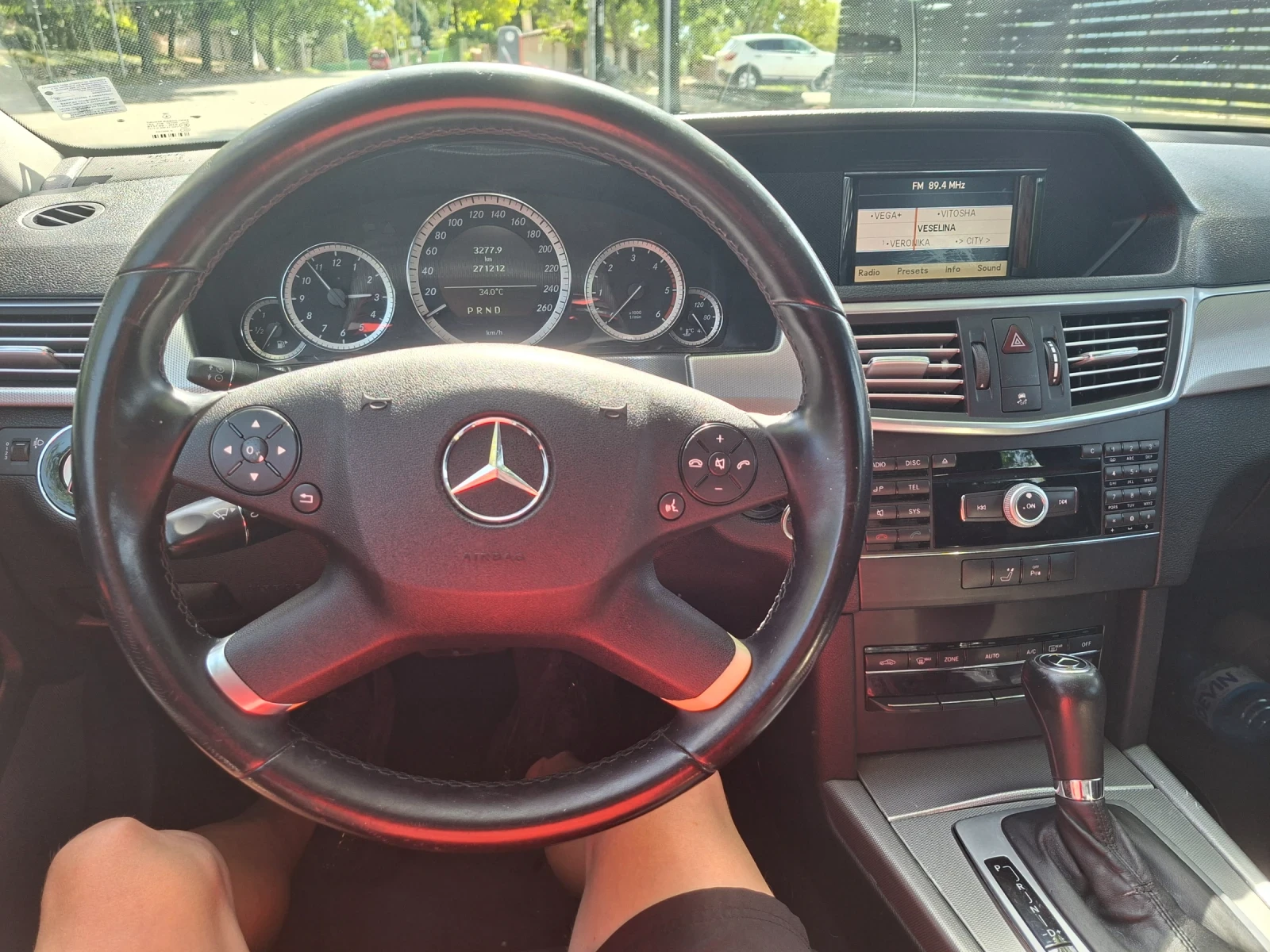 Mercedes-Benz E 250, снимка 9 - Автомобили и джипове - 55846448
