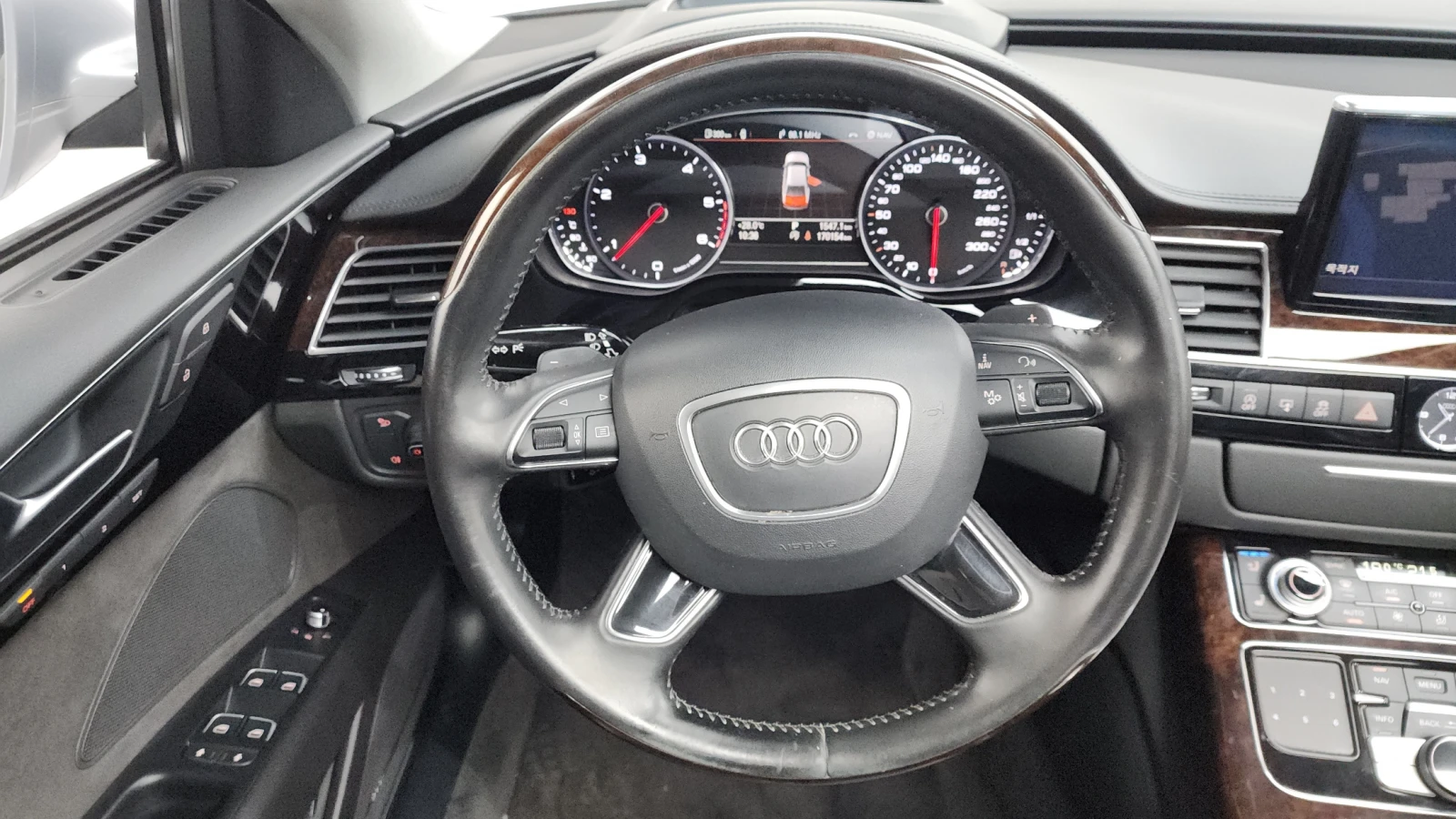 Audi A8 3.0TDI ' MATRIX ' DISTRONIC ' ОБДУХ , снимка 14 - Автомобили и джипове - 55901975