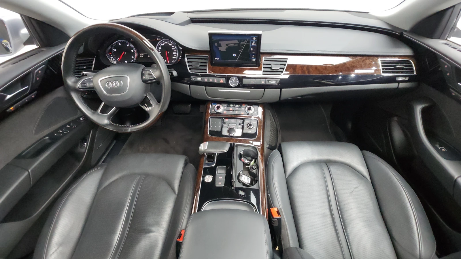 Audi A8 3.0TDI ' MATRIX ' DISTRONIC ' ОБДУХ , снимка 7 - Автомобили и джипове - 55901975